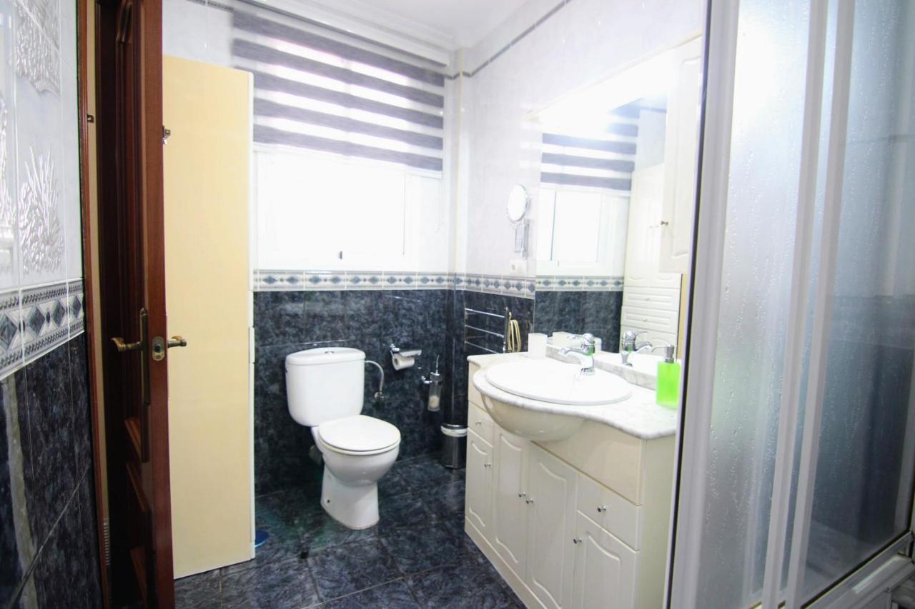 Apartamento Serafin De La Caleta Cadiz Exterior photo